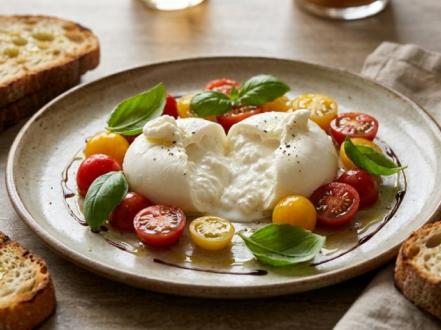 Burrata Cheese Appetizer Recipe: Simple, Stunning, and Gone in Minutes photo